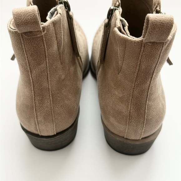 VERY G | Lisette Women’s Mid Ankle Booties | Nude | Size 10 - Picture 8 of 14